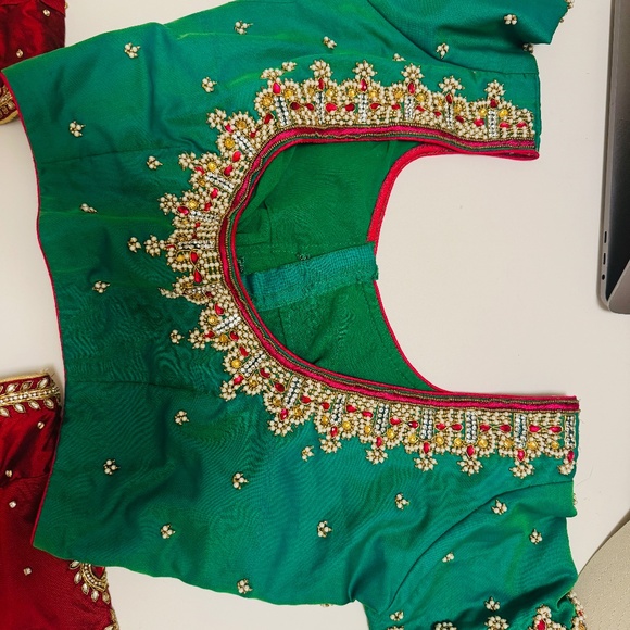 Blouses - Picture 1 of 5